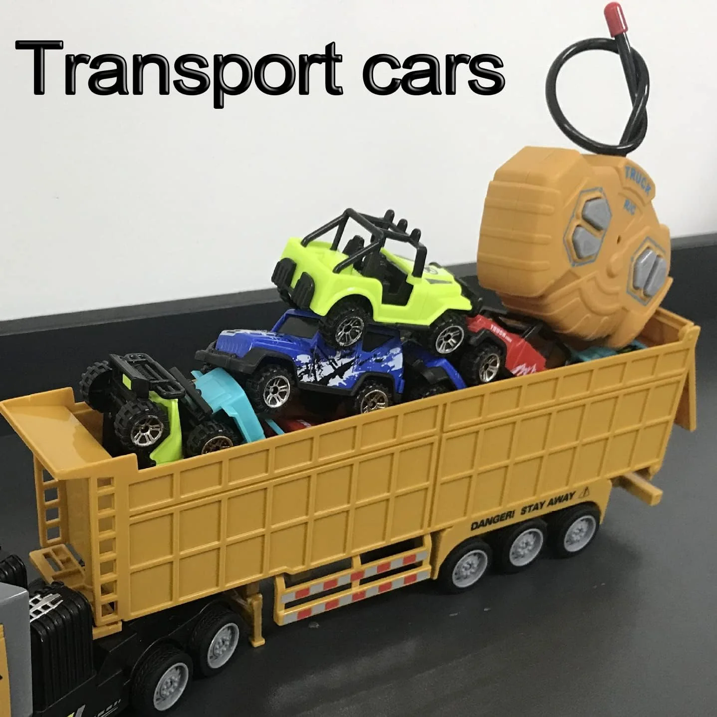 DS BS 4 Channel Remote Control Dump Truck with Trailer Toy - Image 6