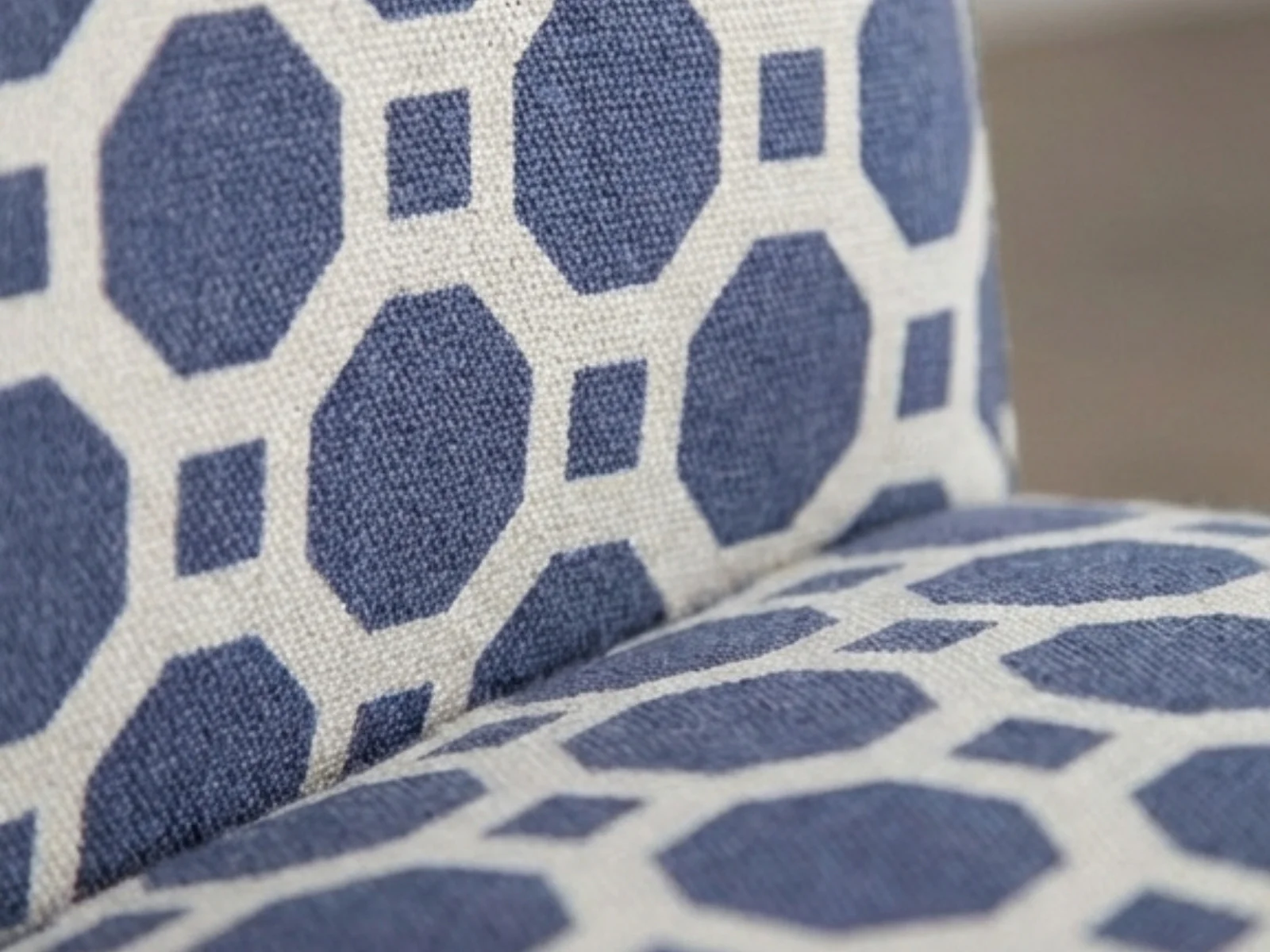 Moins Linen Accent Chair - Image 8