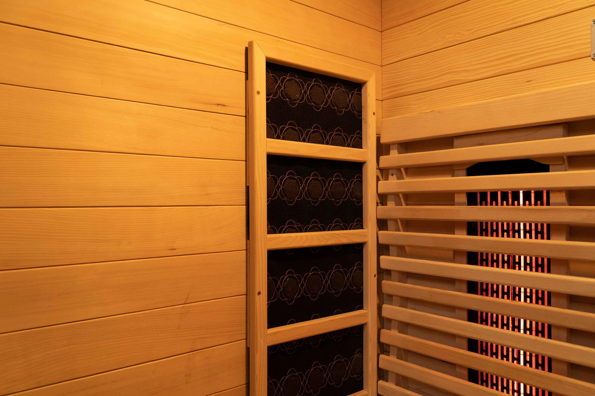 PORVOO 3 Person Low EMF + Red Tube Full spectrum Sauna - Image 7